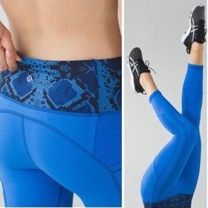Lululemon All The Right Places Crop Pipe Dream Blue /Ziggy Snake Pipe size 2